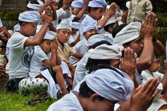 Voyage vers une cérémonie villageoise sur l'île de Bali
