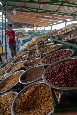 Randonnée vers un marché aux épices à Dushanbe