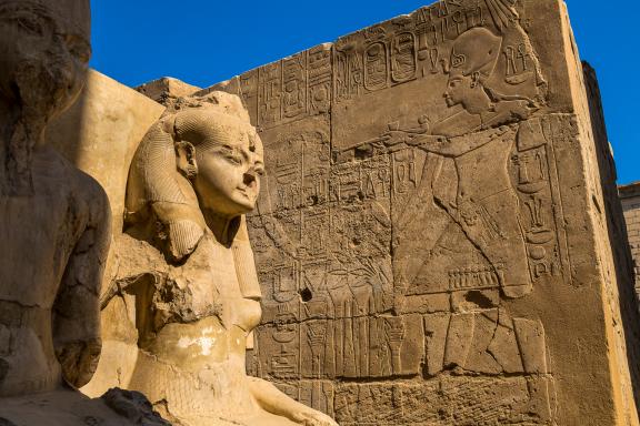 Visite à Toutânkhamon et la reine au Temple de Louxor  en  Haute Ėgypte