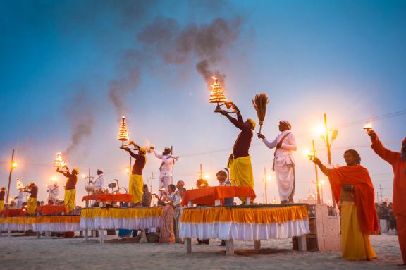 Voyage vers une cérémonie Arthi au bord du Gange