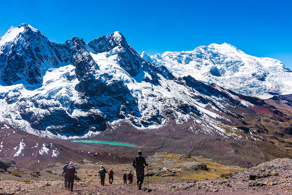 Trek à Ausangate region par le Condor pass et Jarihuanaco pass. Troisième jour depuis Altaquarwi jusqu'aux montagnes des 7 couleurs © David Ducoin