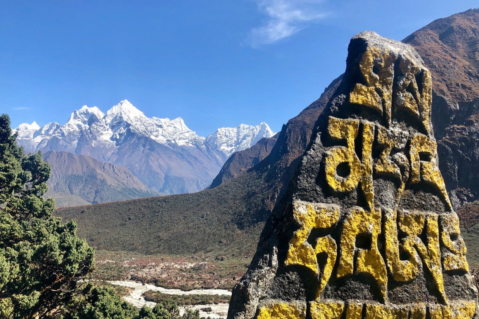 Descente après le col du Tashi Lapsa