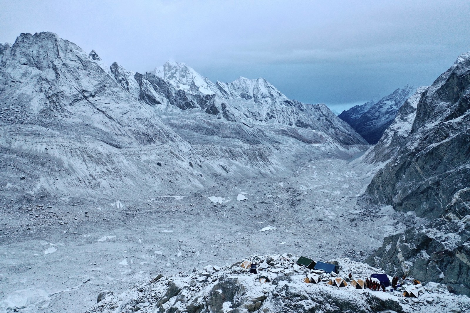 Noisy Camp, camp de base avant le col du Tashi Lapsa