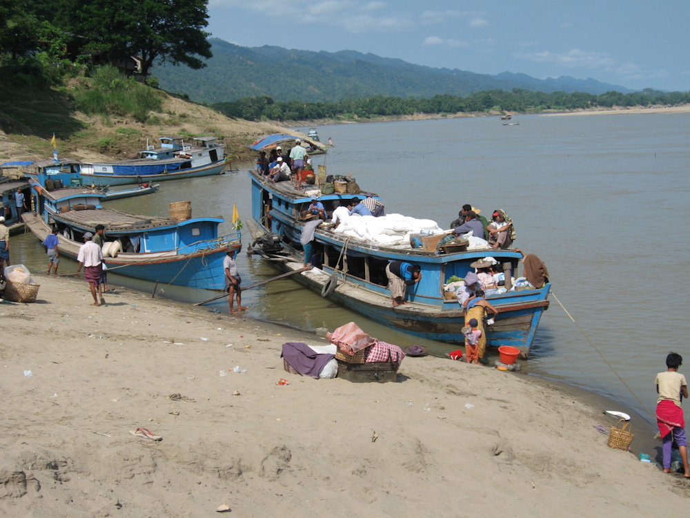 Bateau sur la rivière Chindwin