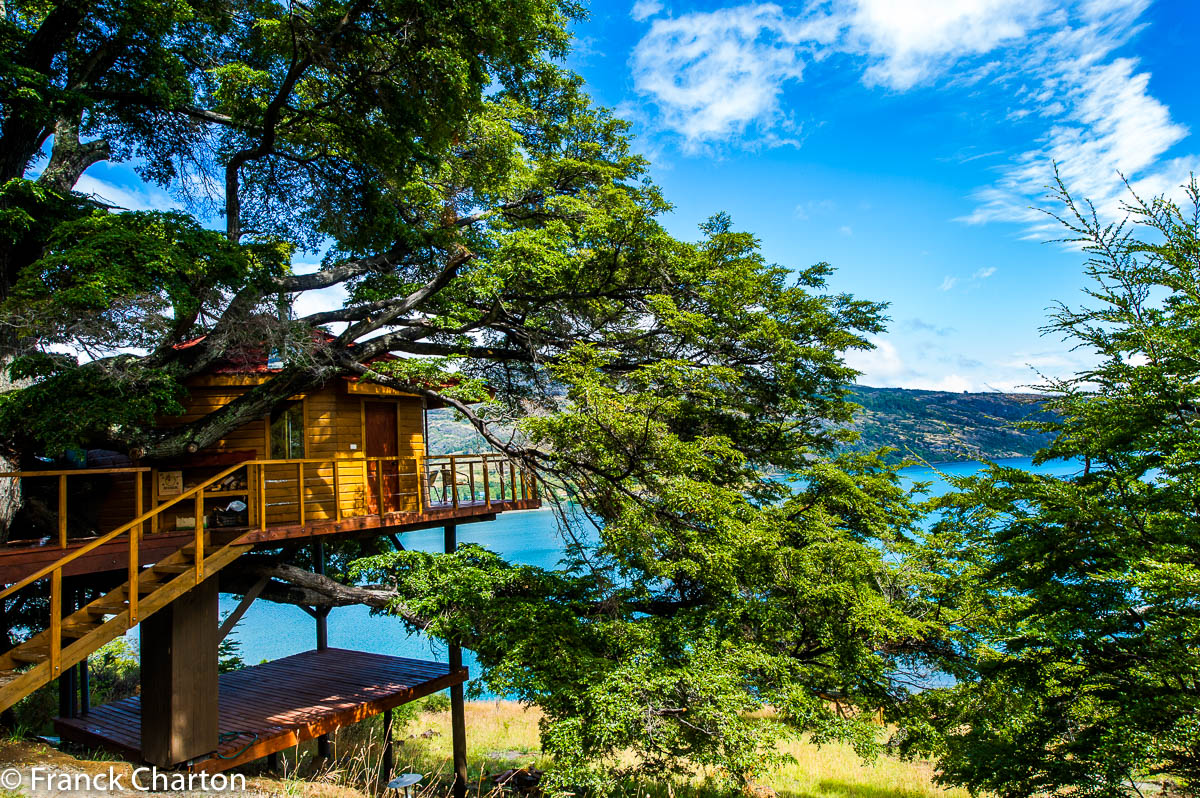 Le lodge Terra Luna, superbe arche de bois ancrée sur les rives du lac General Carrera, à Puerto Guadal.