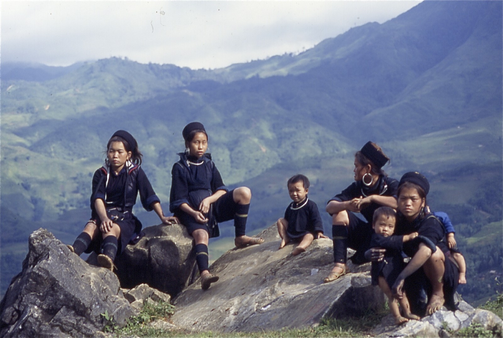 Femmes H'mong Noir dans la région de Sapa, Nord Vietnam