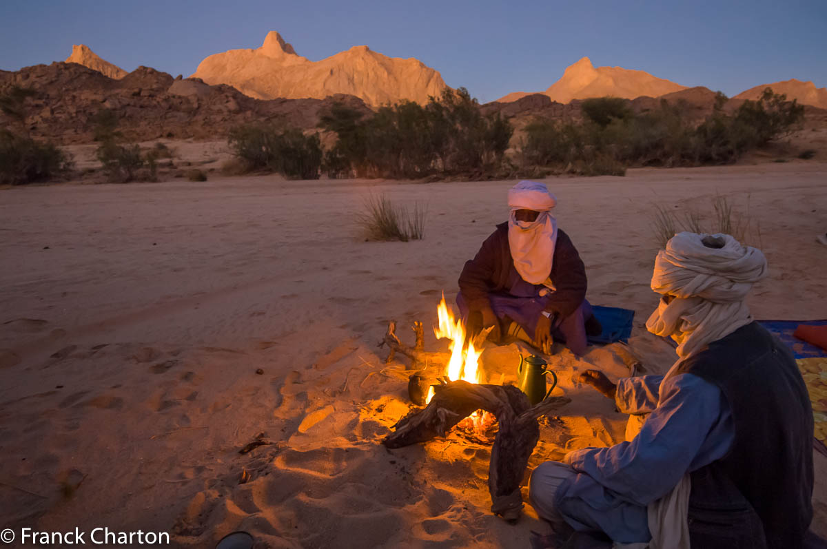 Bivouac dans les environs de l’oued Aglil.  