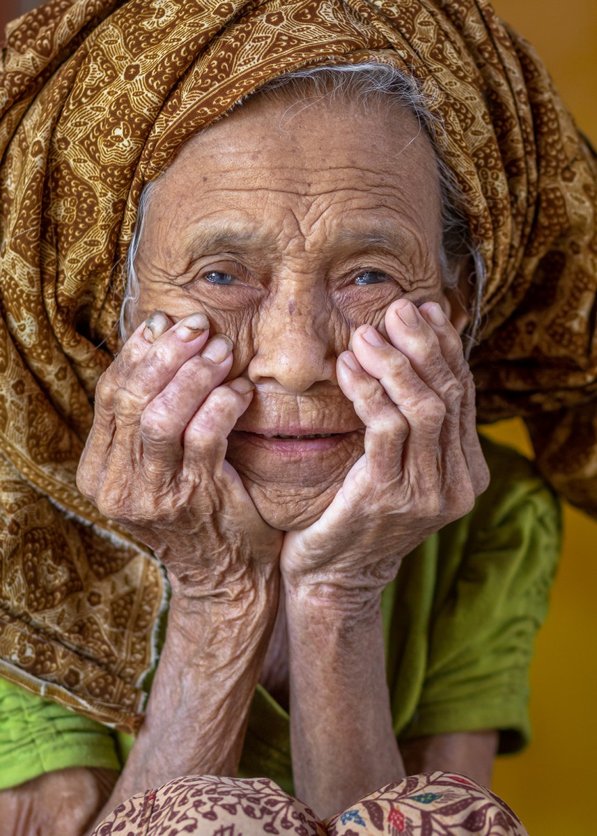 portrait femme indonesie