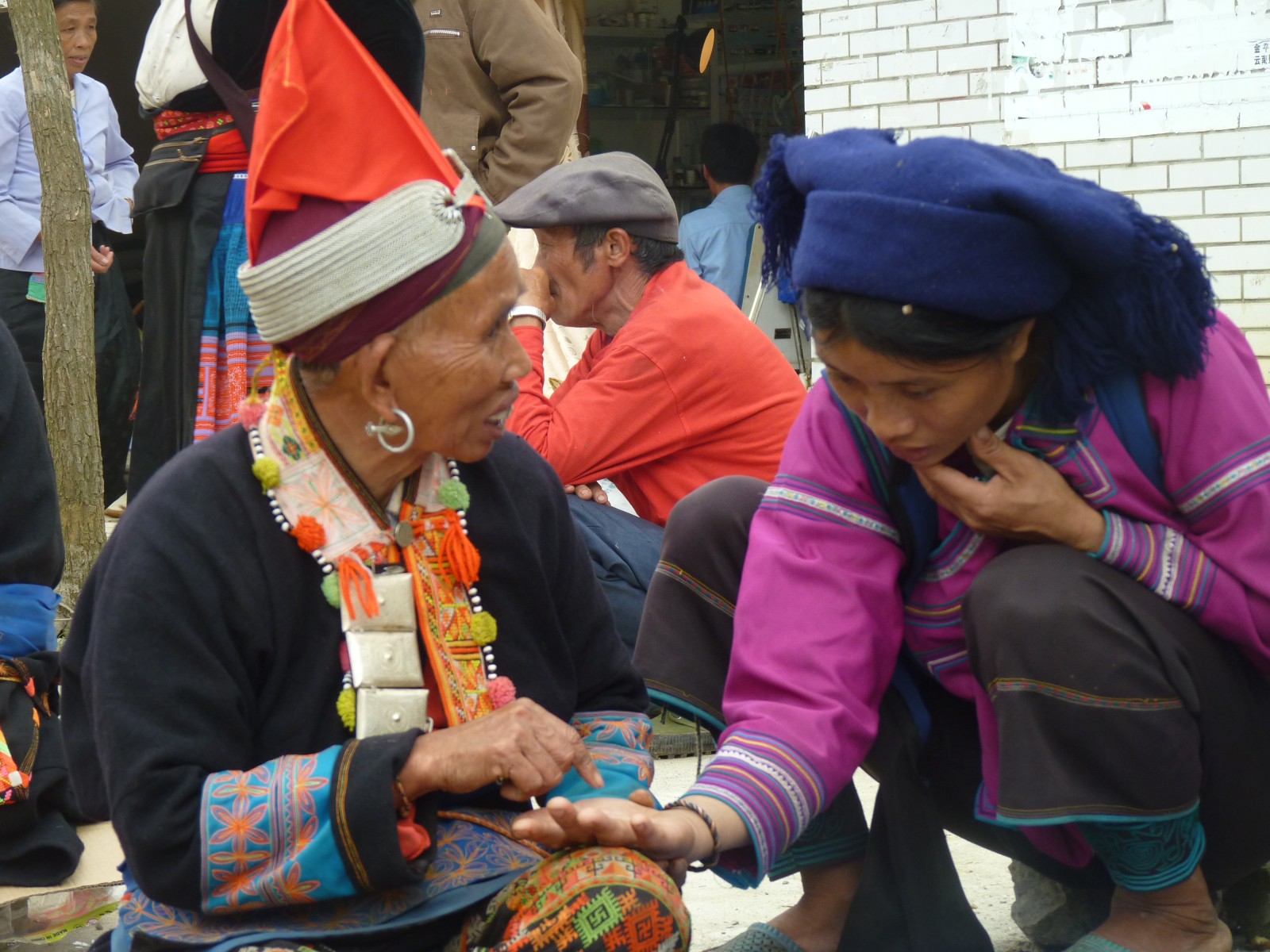 Grand marché ethnique dans la région de Jinping