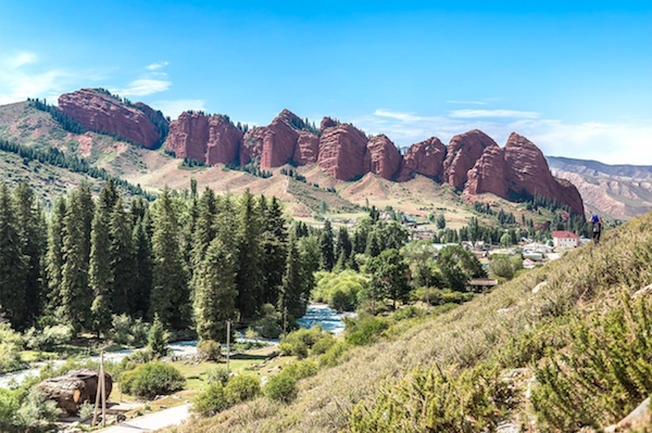 Les gorges de Jeti-Oguz