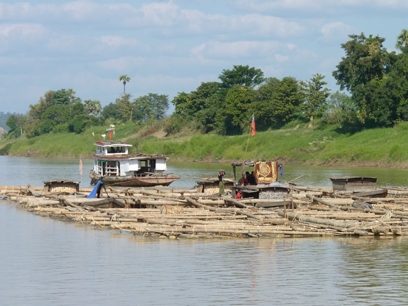Vie fluviale sur l'Irrawaddy
