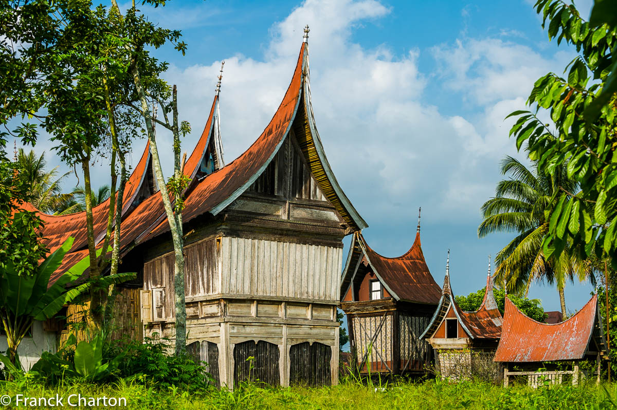 Maisons traditionnelles minangkabau