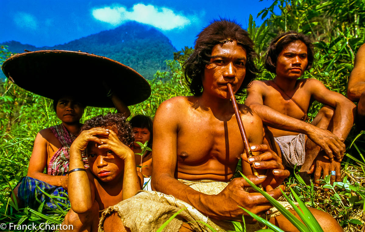 Groupe de Wanas sédentarisés. 