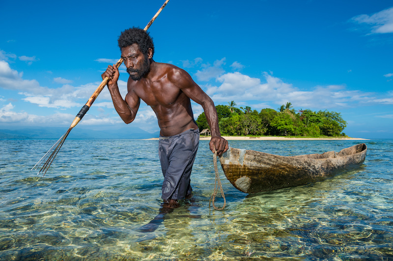 Pêcheur sur l’île de Kapo en Papouasie Nouvelle Guinée © Marc Dozier