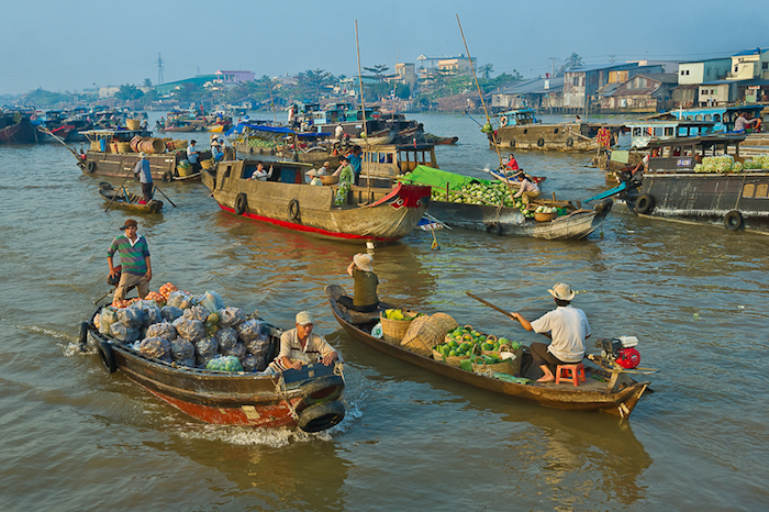 Marché flottant près de Can Tho au sud Vietnam © Marc Dozier