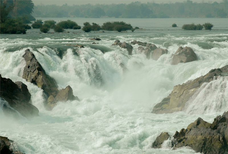 Chutes du Mekong à la frontière laotienne