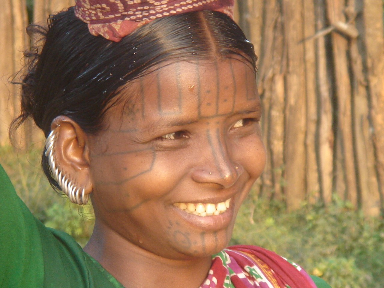 Femme d'une ethnie tribale de l'Orissa lors d'un marché hebdomadaire