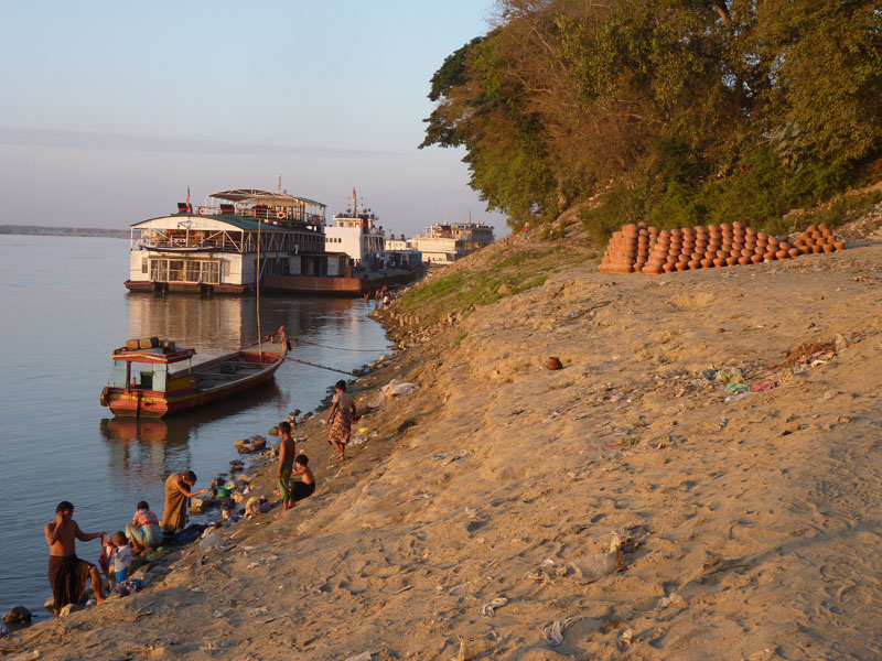 Paysage fluvial en Birmanie