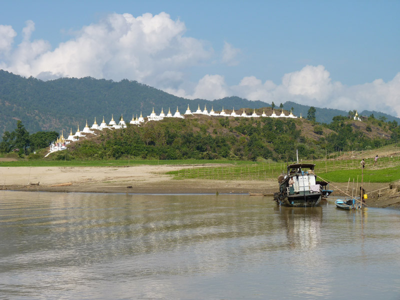Paysage le long de la rivière Chindwin
