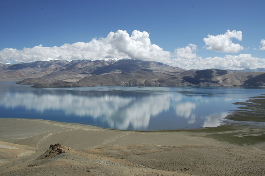 Le lac Tso Moriri sur les hauts plateaux du Changthang