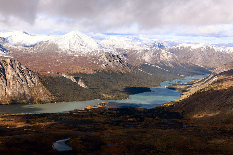 Descente en canoë du fleuve Yukon sur les traces des chercheurs d'or