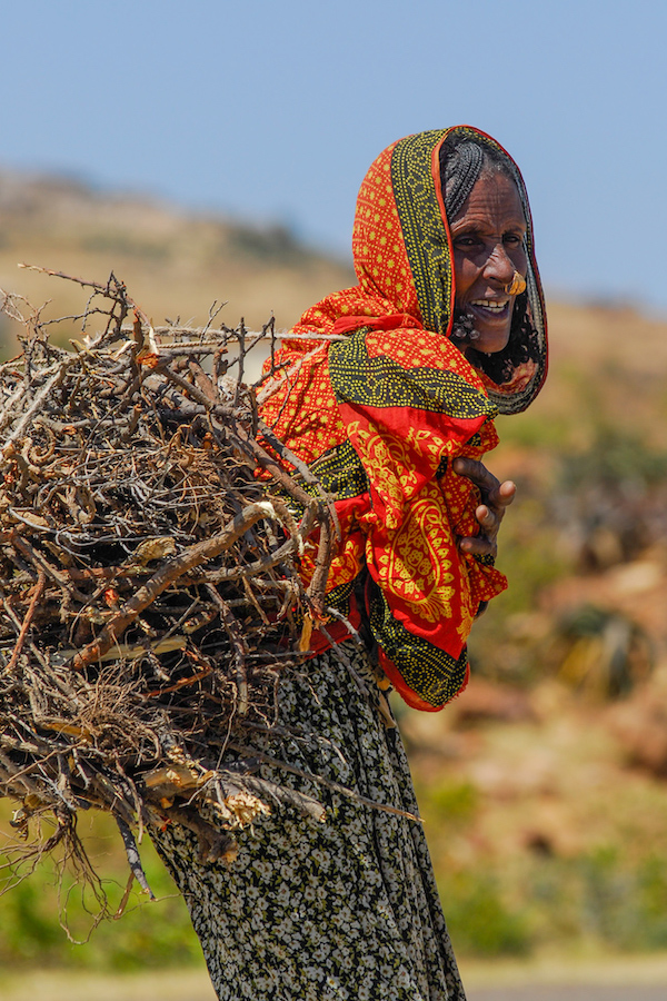 Jean Marc Porte - Femme dans le Tigray érythréen