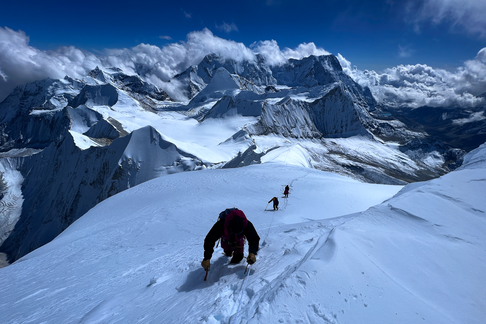 Ascension du Baruntse par Valentin Rakovsky