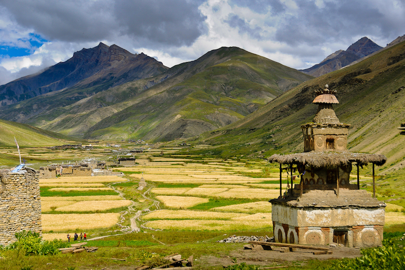 Près du monastère de Kagar dans la vallée de la Tarap au Dolpo