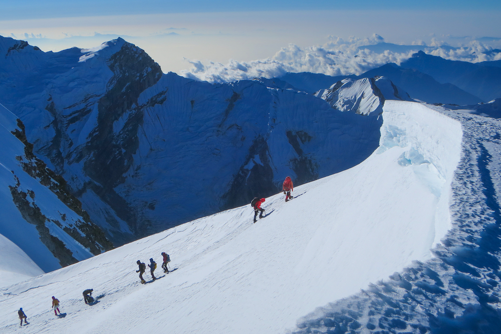 Ascension du Mera peak à 6 461 m © Luc Oberli