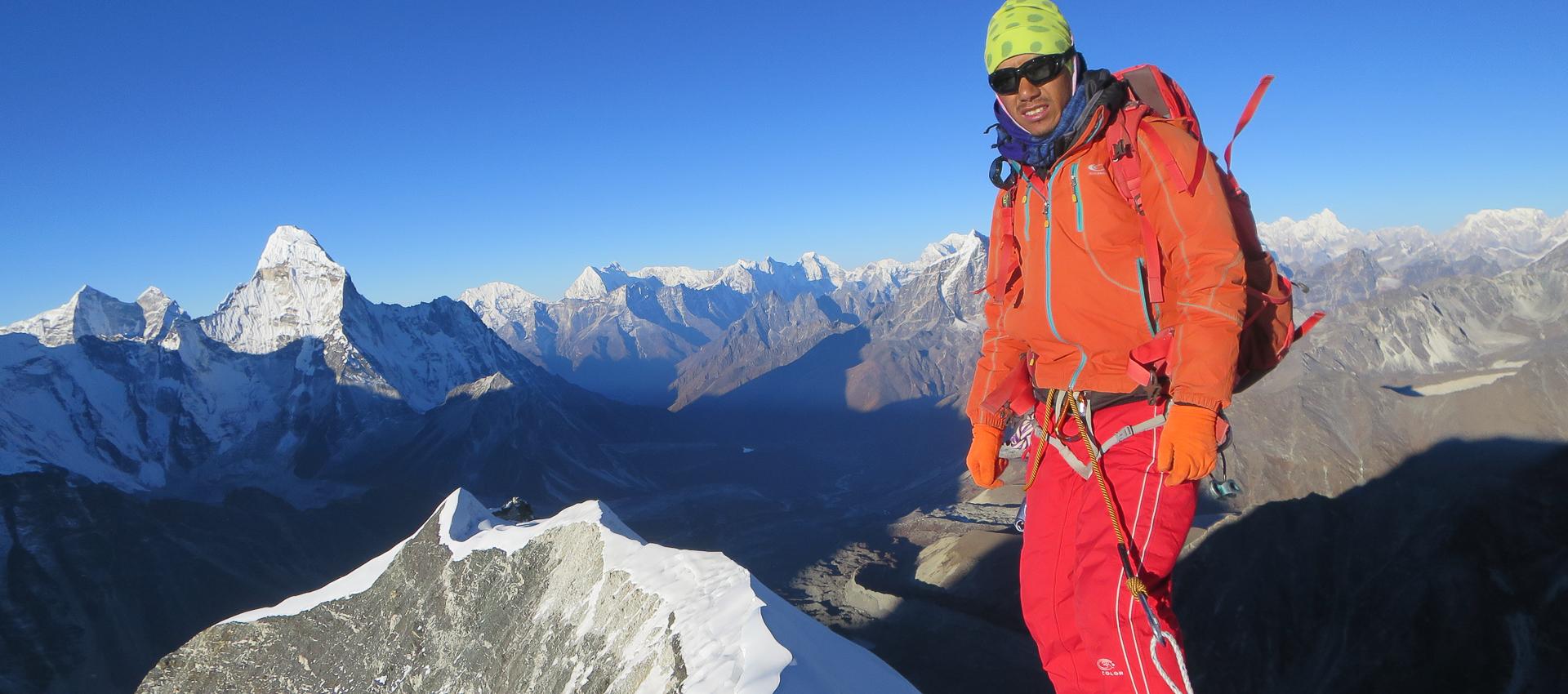 Au sommet de l'Island peak au Népal