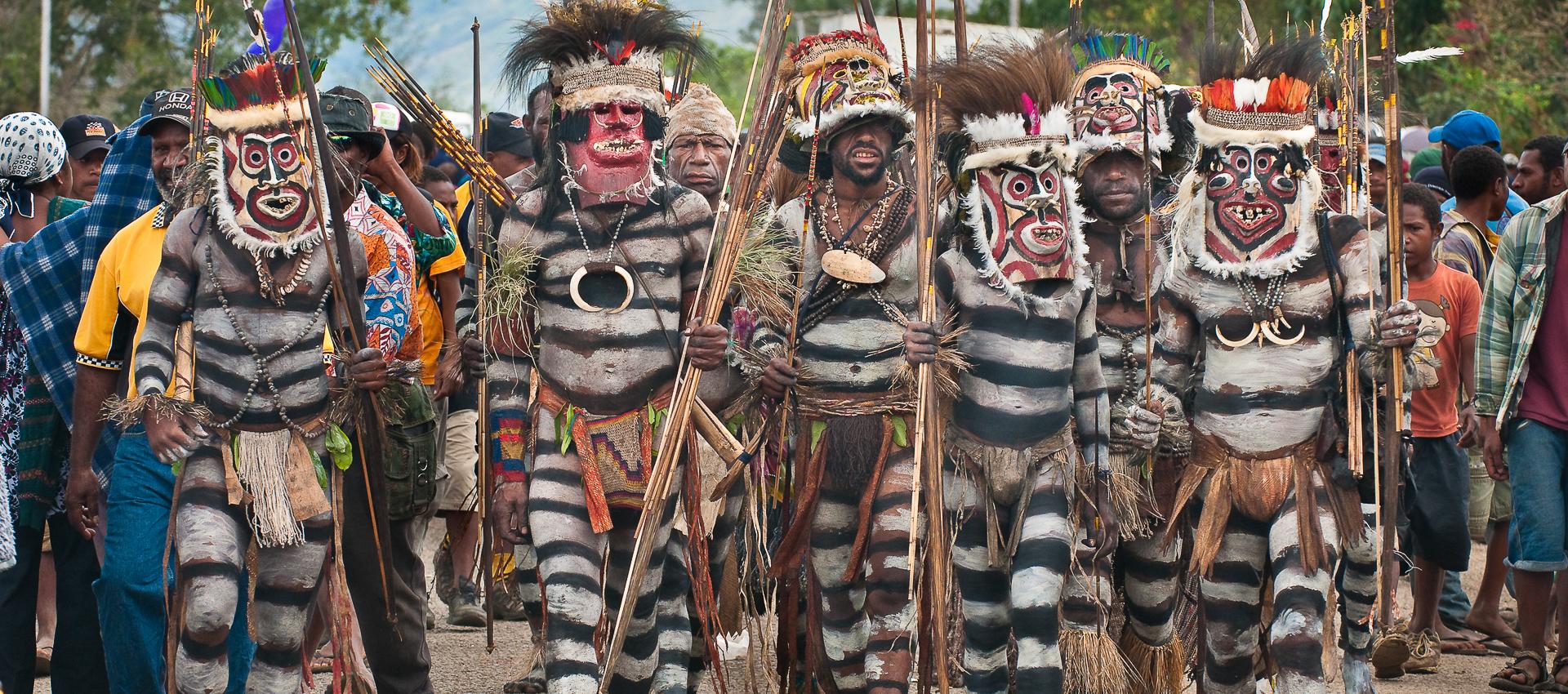 Fêtes à Goroka et Paiya en Papousie