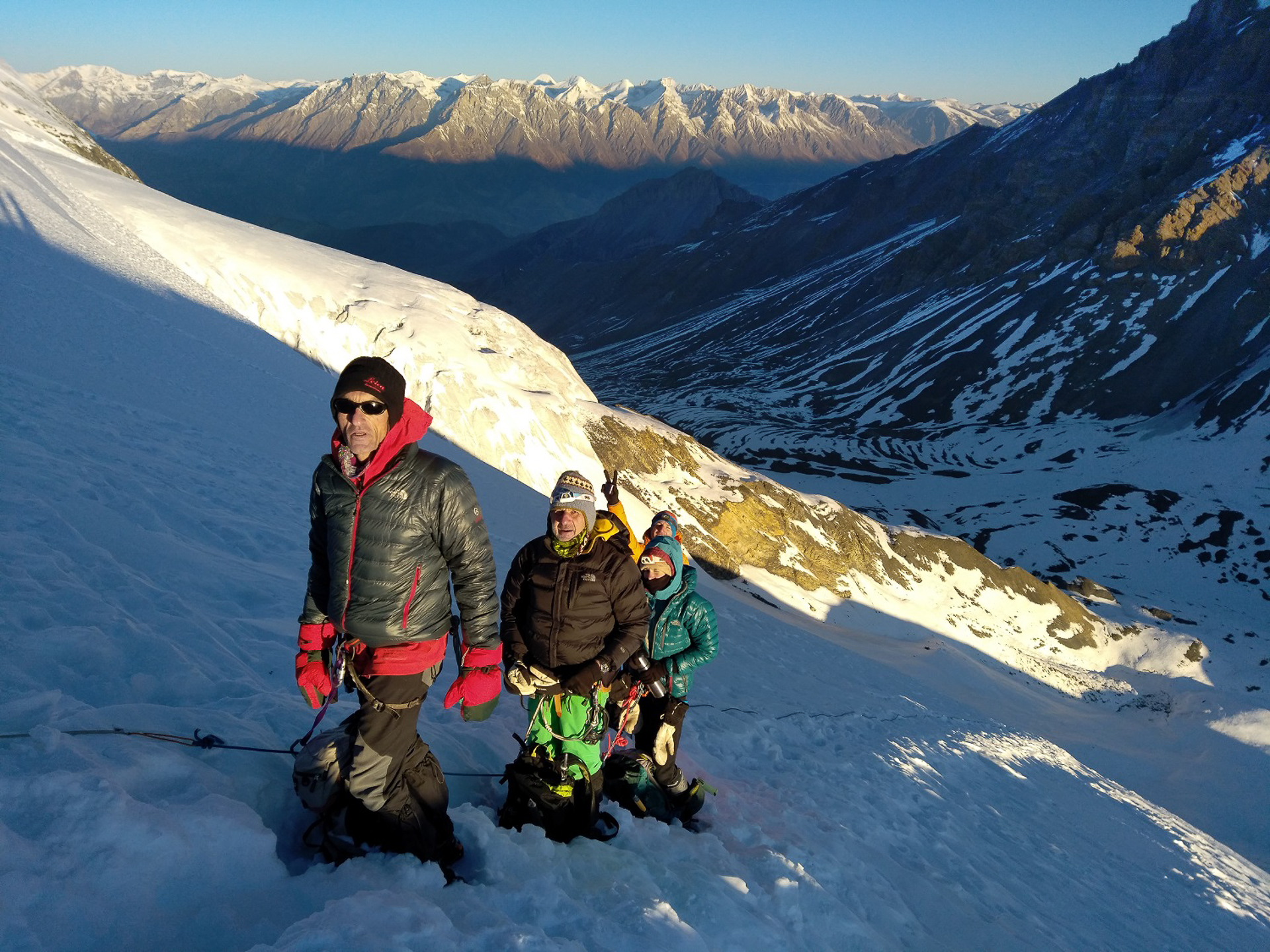 Ascension du Thorong peak © Serge Bazin