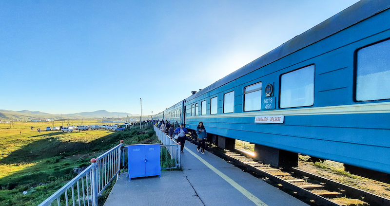 Le train de Oulan-Bator à Erdenet © Pierre Ramaut