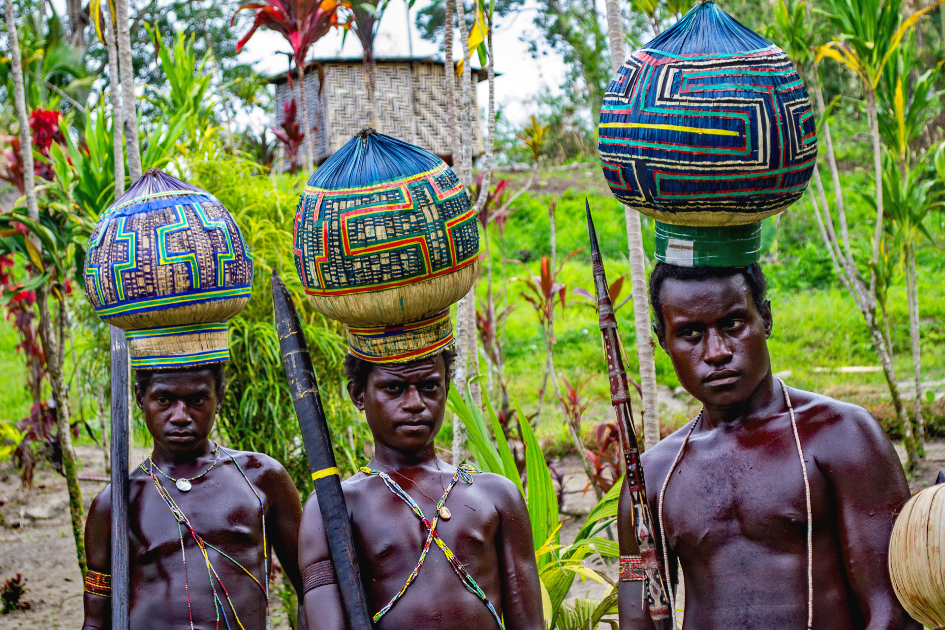Habitants de l'île de Bougainville, tout près des Îles Salomon