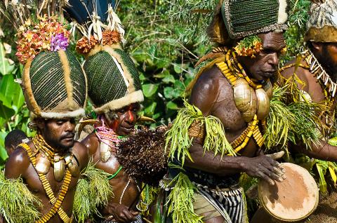 Cérémonie avec des papous kalam en Papouasie-Nouvelle-Guinée