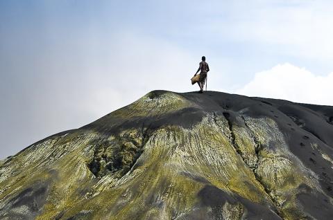 Volcan Tavurvur en Papouasie-Nouvelle-Guinée 