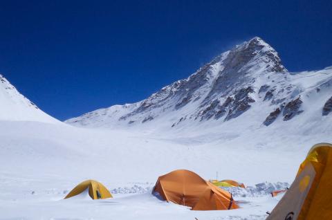 Camp expédition shishapangma Tibet