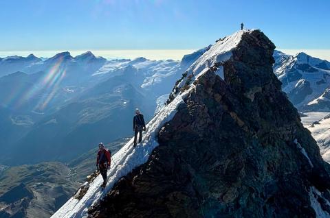 Arrête sommitale du Cervin Matterhorn