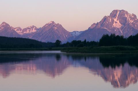 Montagnes du Grand Teton National Park aux États-Unis Randonnée dans le Grand Teton National Park aux États-Unis