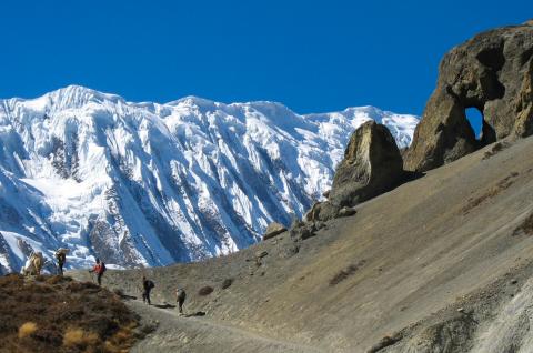 Trek ver le lac Tilicho dans la région des Annapurnas au Népal