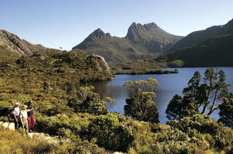 Randonnée le long du lac Dove dans les Cradle Mountains