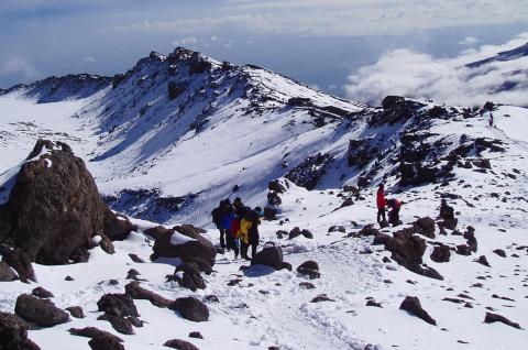 Ascension du Kilimandjaro et progression au sommet