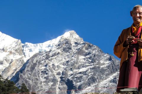 Trek dans la vallée de la Tsum dans la région du Manaslu au Népal Trek dans la vallée de la Tsum dans la région du Manaslu au Népal