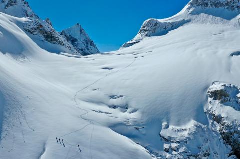 Du Langtang au Rolwaling via le Tilman Pass à 5 300 m