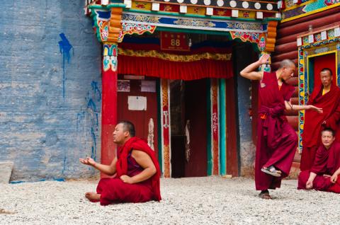 Débat philosophique à Dege région du Kham au Tibet oriental en Chine