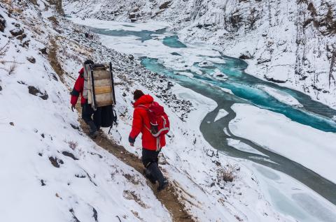 Chadar, le trek sur la rivière gelée au Ladakh Zanskar en Inde Chadar, le trek sur la rivière gelée au Ladakh Zanskar en Inde
