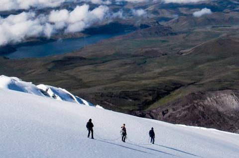 Ascension du Cotopaxi à 5 897 m dans les Andes en Équateur