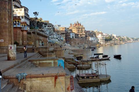 Randonnée sur les ghâts le long du Gange à Varanasi