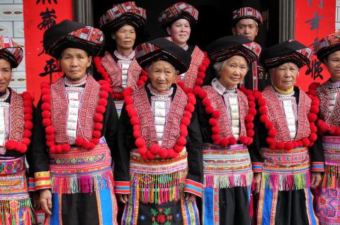 Voyage vers des femmes du peuple yao au Guangxi occidental