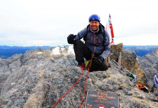 Expédition au sommet de la pyramide Carstensz